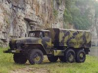 Vietnam kauft für seine Armee die Gelände-LKWs Ural