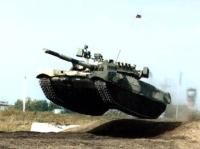 Im Ural wurde die Verhüllung vom geheimen russischen Panzer T-95 abgenommen